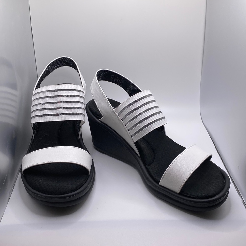 NIB Skechers White Rumblers SCI-FI Wedge Sandals with Memory Foam sz 7